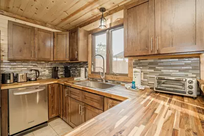Broad Mountain View 15