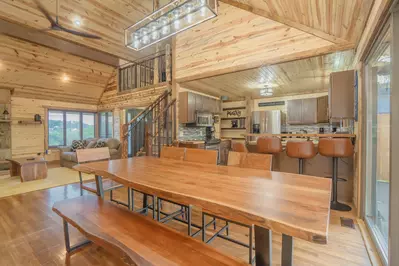Broad Mountain View 34