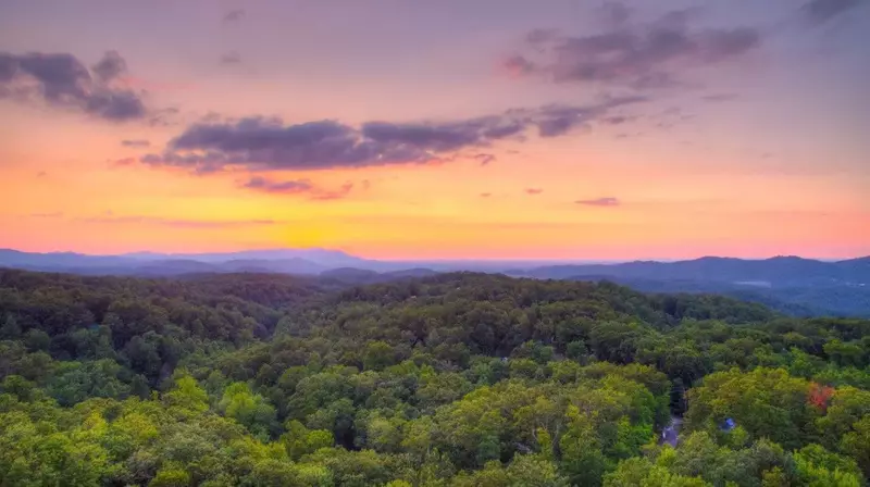 A Gatlinburg Mountain Top Splash
