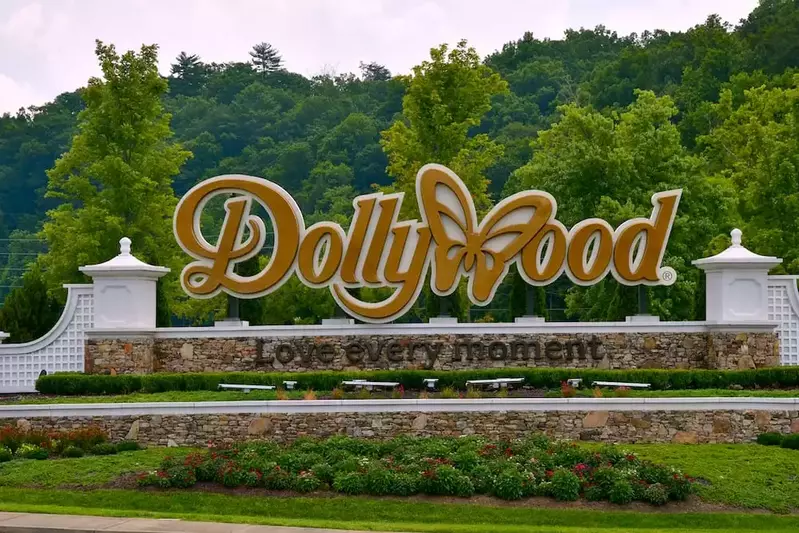 A Gatlinburg Mountain Top Splash
