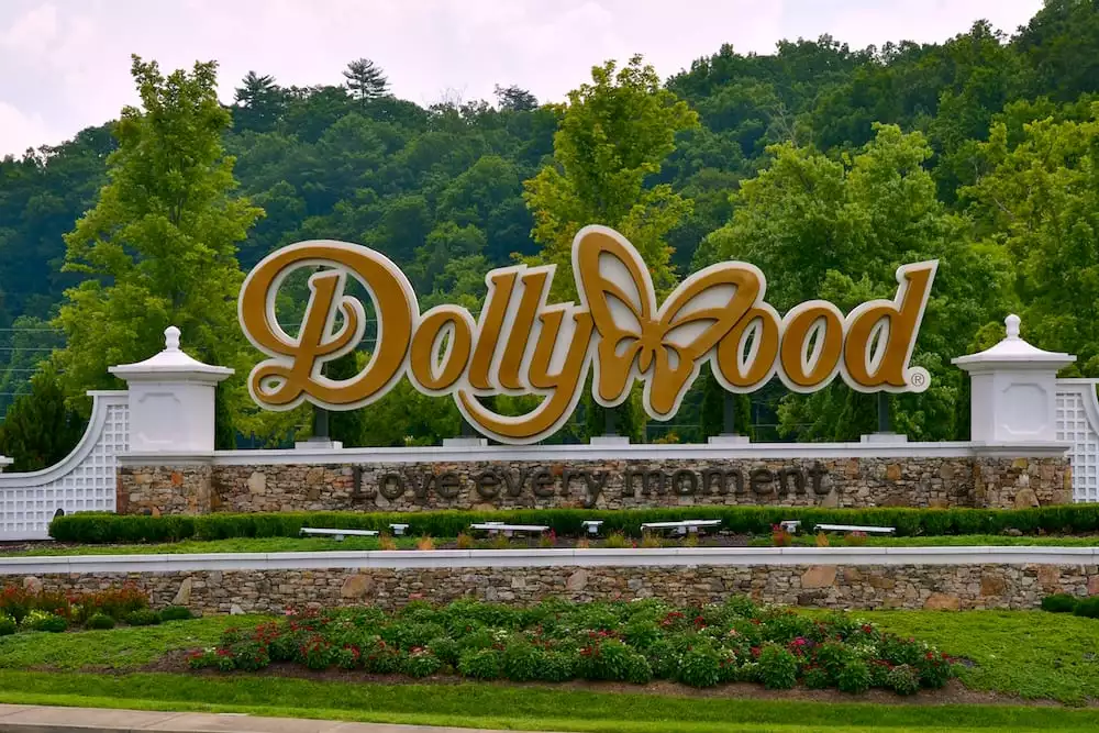 A Gatlinburg Mountain Top Splash