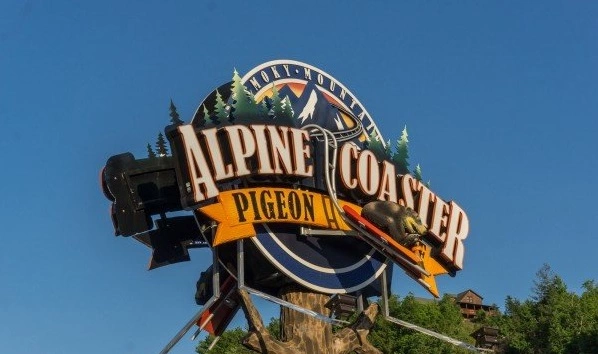 A Gatlinburg Mountain Top Splash