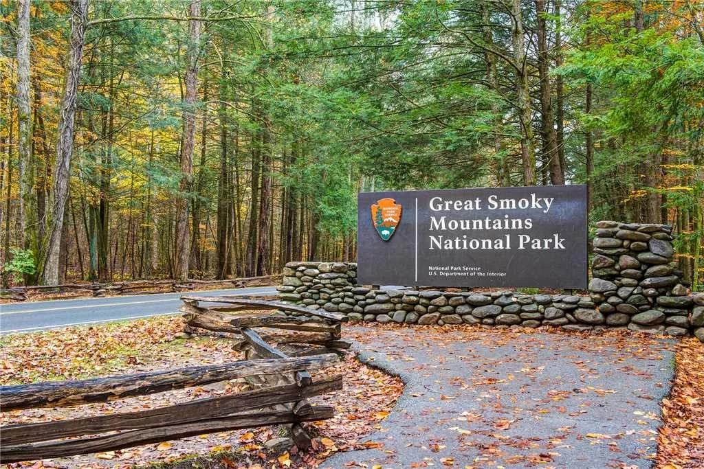 A Gatlinburg Mountain Top Splash