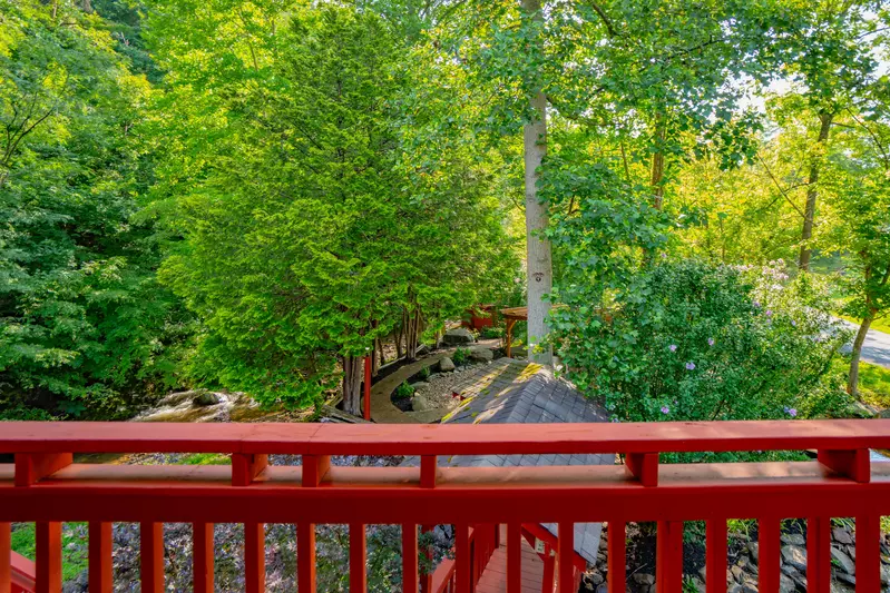 Bear Lodge at Bent Creek