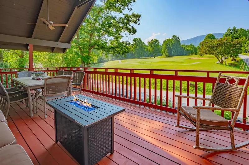 Bear Lodge at Bent Creek