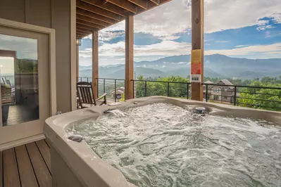 A Gatlinburg Mountain Top Splash