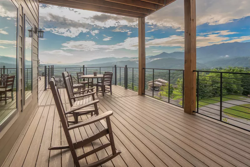 A Gatlinburg Mountain Top Splash