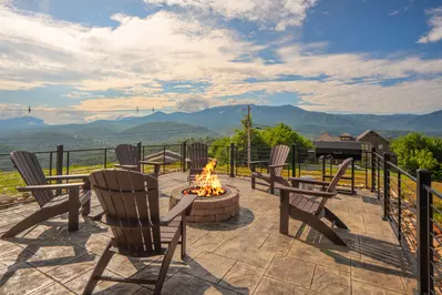 A Gatlinburg Mountain Top Splash