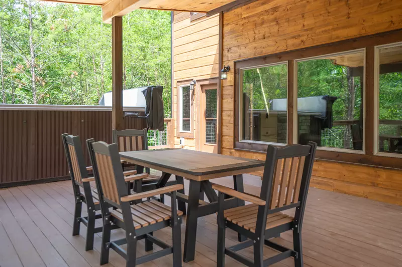 Bluff Ridge Retreat