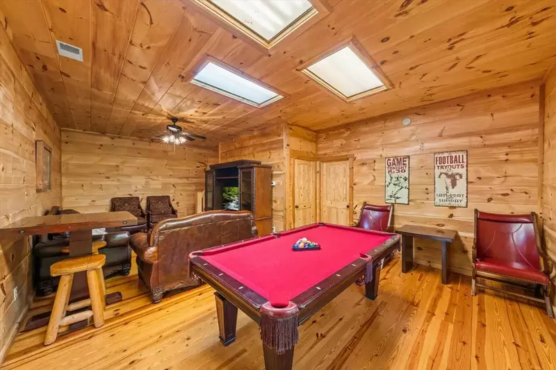Keaton's Wild Animal Cabin
