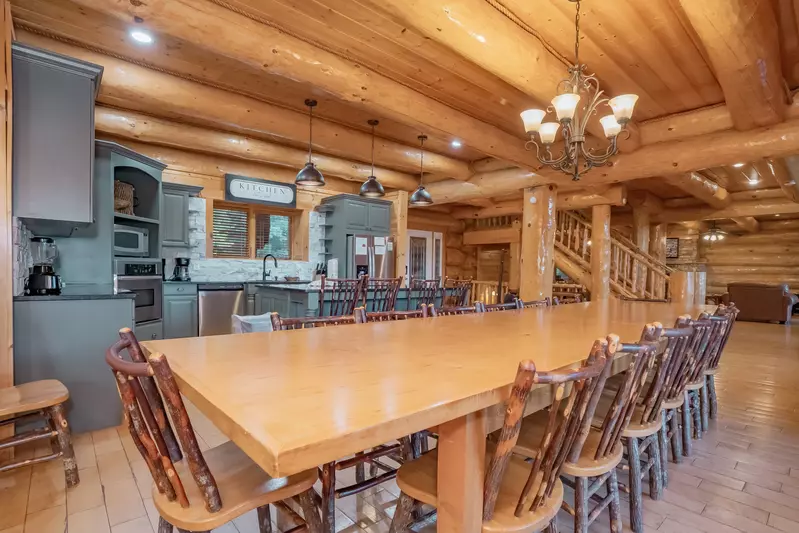 Great Smoky Lodge