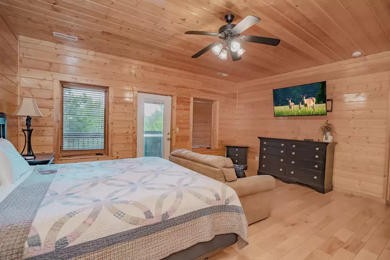 Great Smoky Lodge