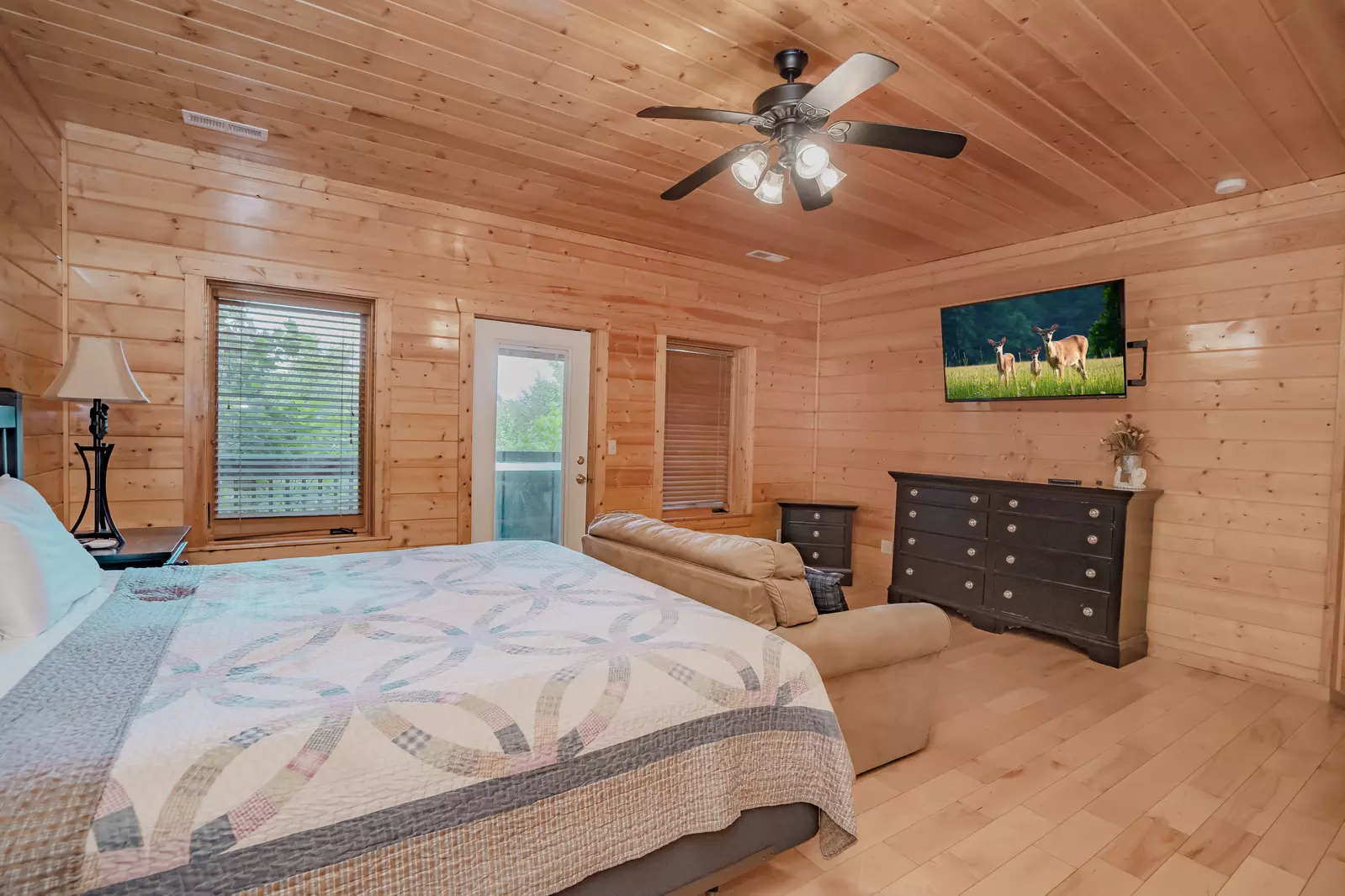 Great Smoky Lodge