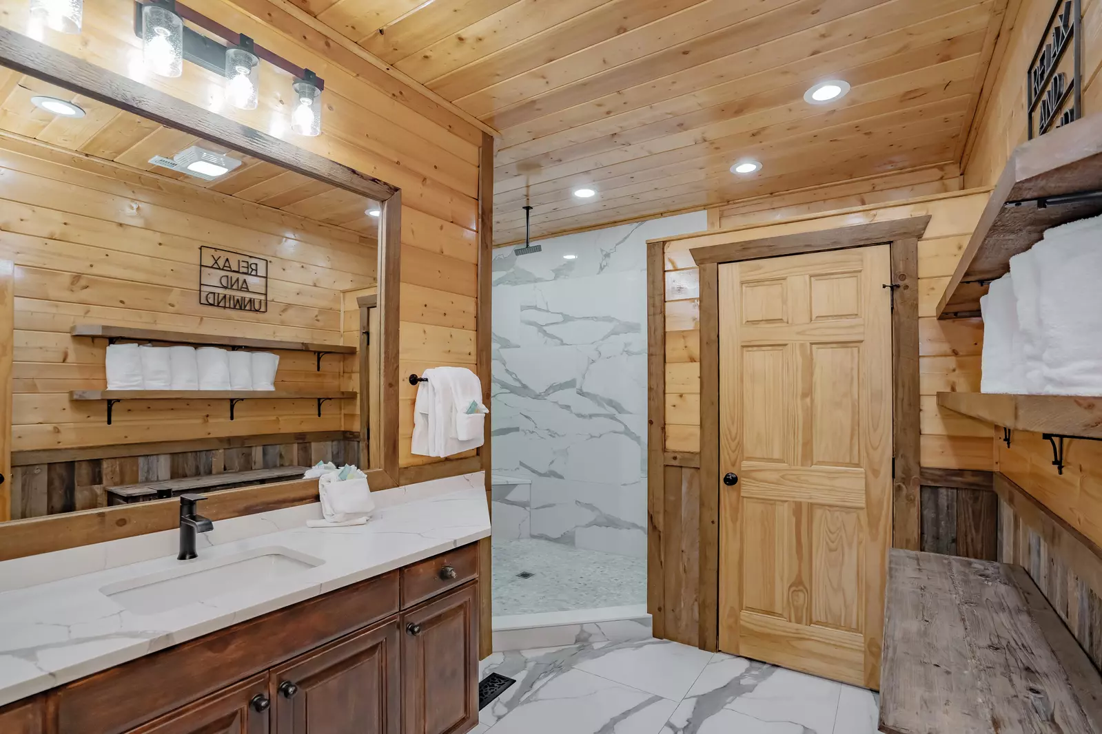 Great Smoky Lodge
