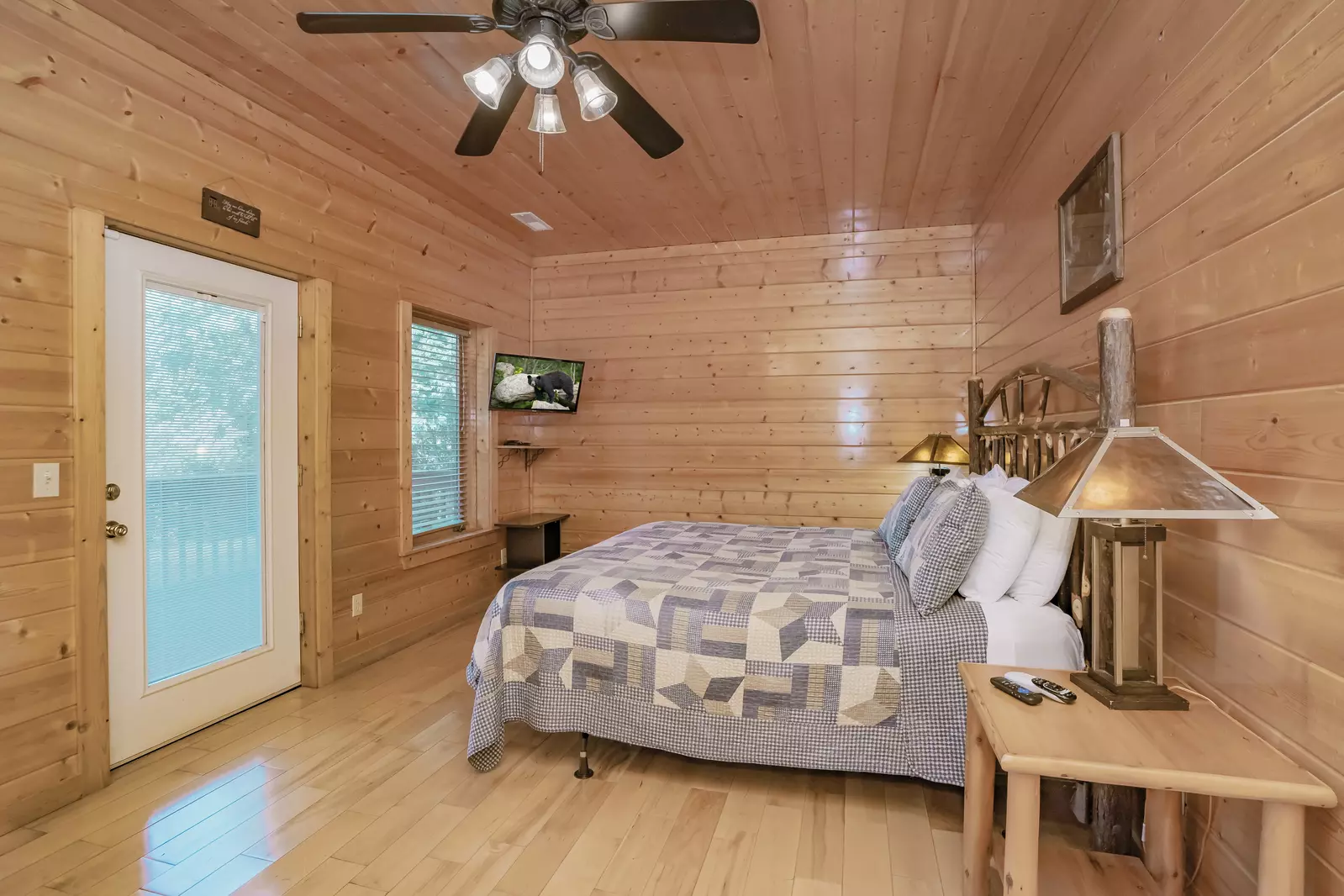 Great Smoky Lodge