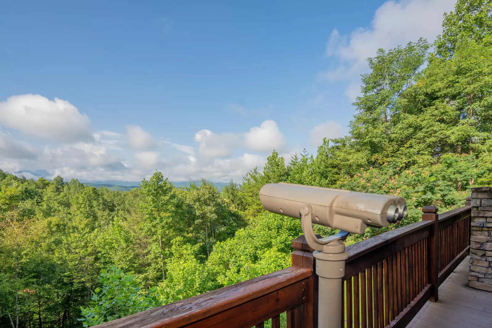 Great Smoky Lodge