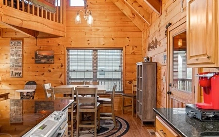 Mulbeary Mountain Cabin