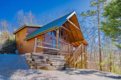 a grand getaway is one of our top cabins close to downtown Gatlinburg TN