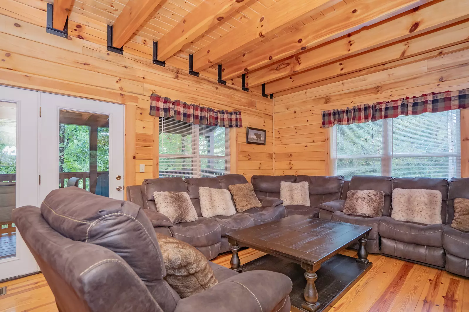 Keaton's Wild Animal Cabin