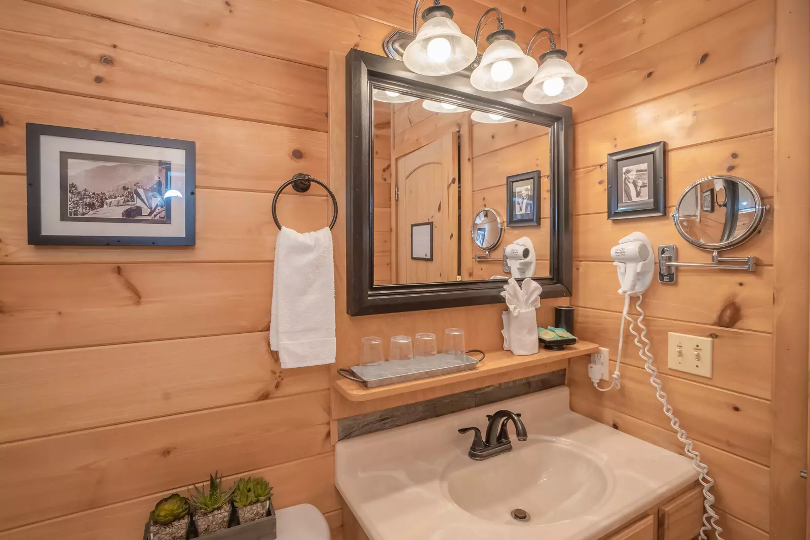 Forest View Hideaway