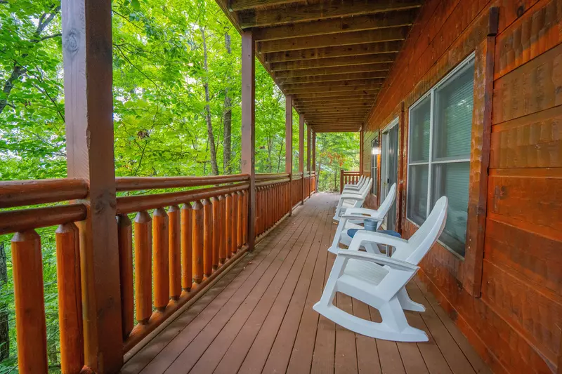 Keaton's Star Spangled Cabin