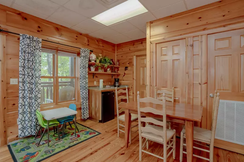 Keaton's Star Spangled Cabin