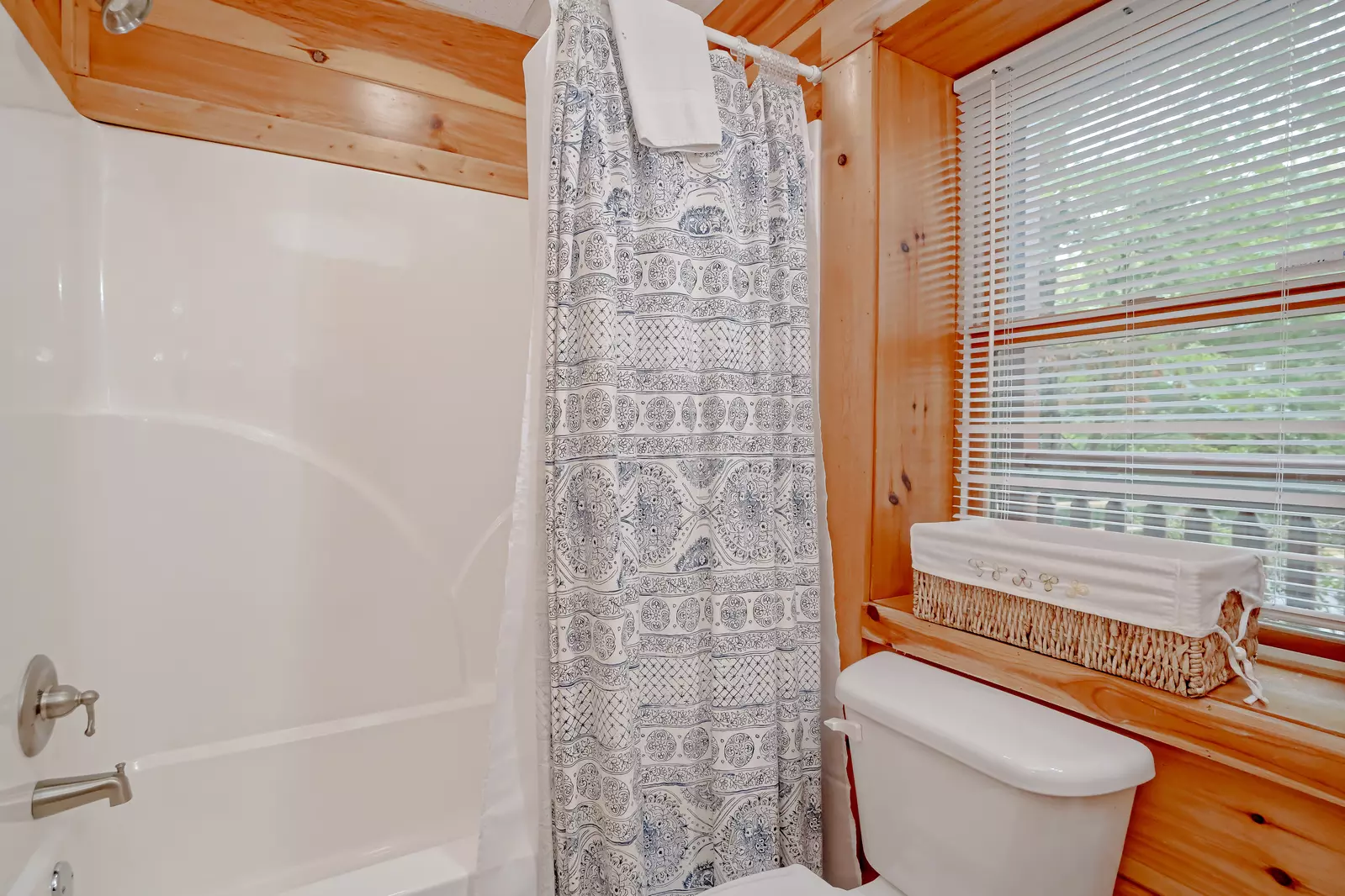 Keaton's Star Spangled Cabin