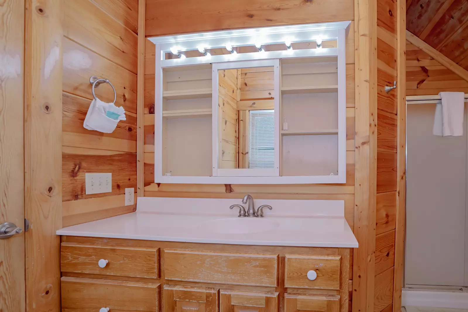 Keaton's Star Spangled Cabin