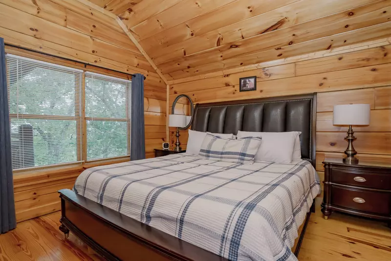 Keaton's Star Spangled Cabin