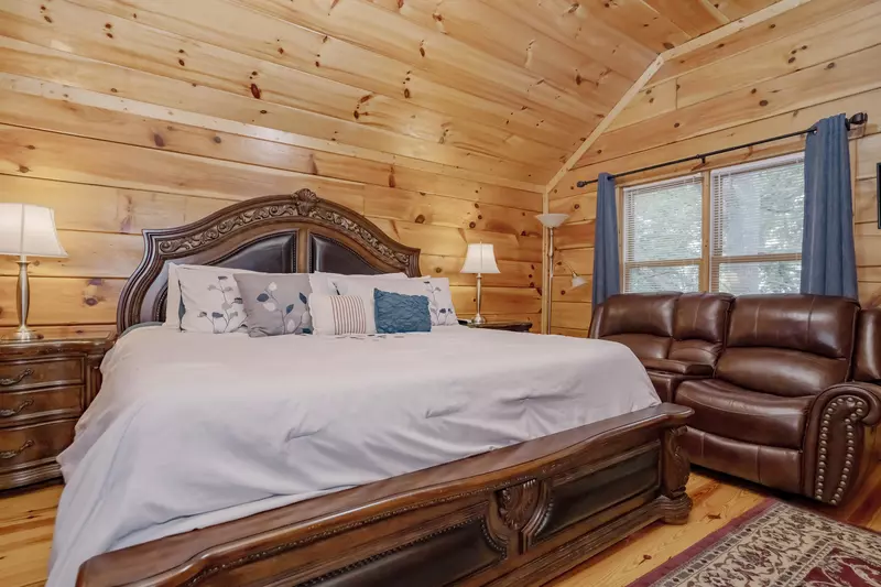 Keaton's Star Spangled Cabin