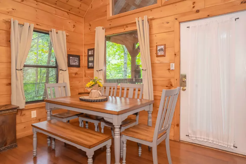 Forest View Hideaway