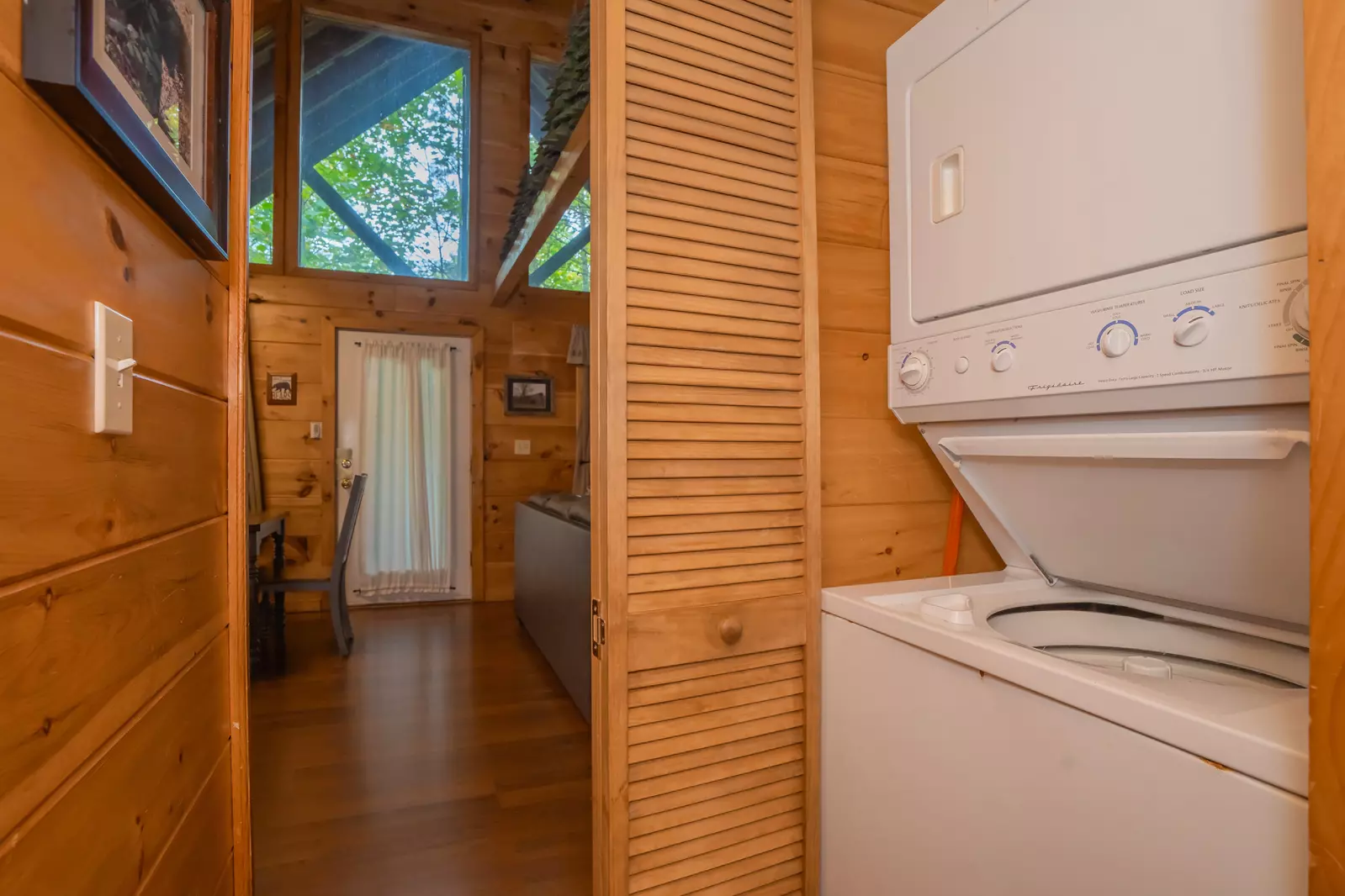 Forest View Hideaway