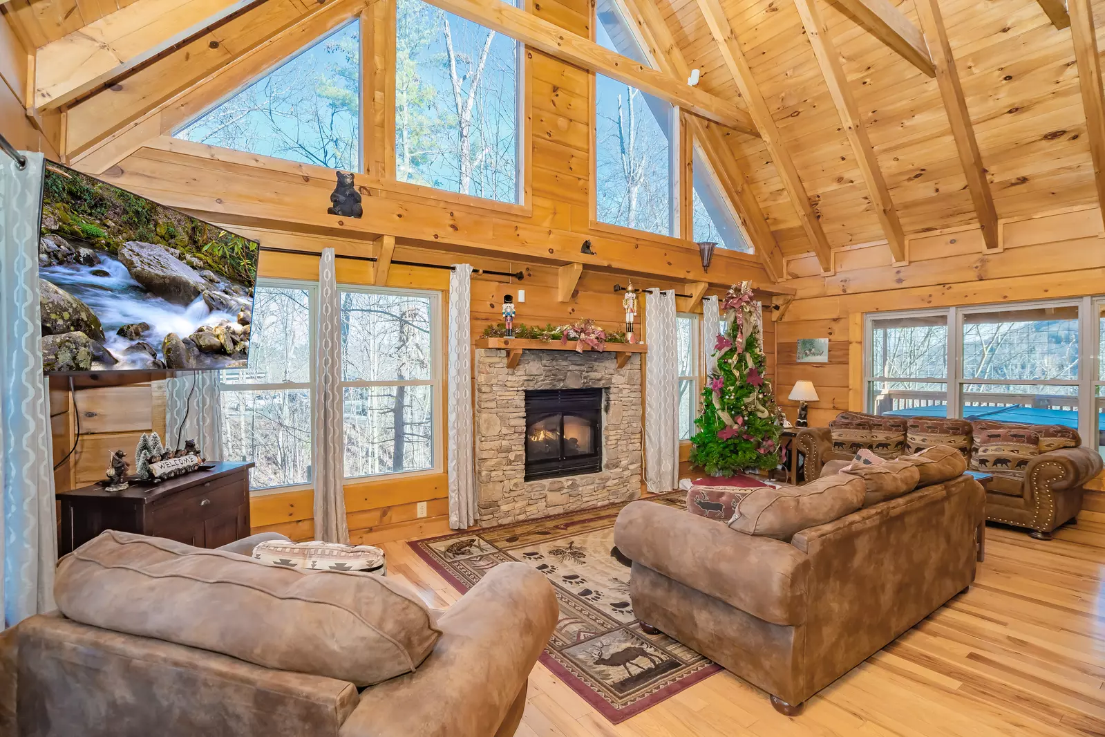 Cozy Bear Lodge