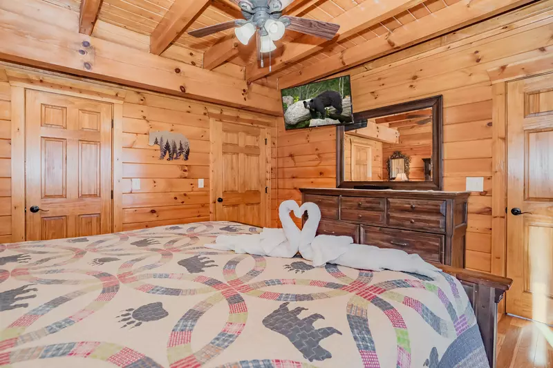 Cozy Bear Lodge