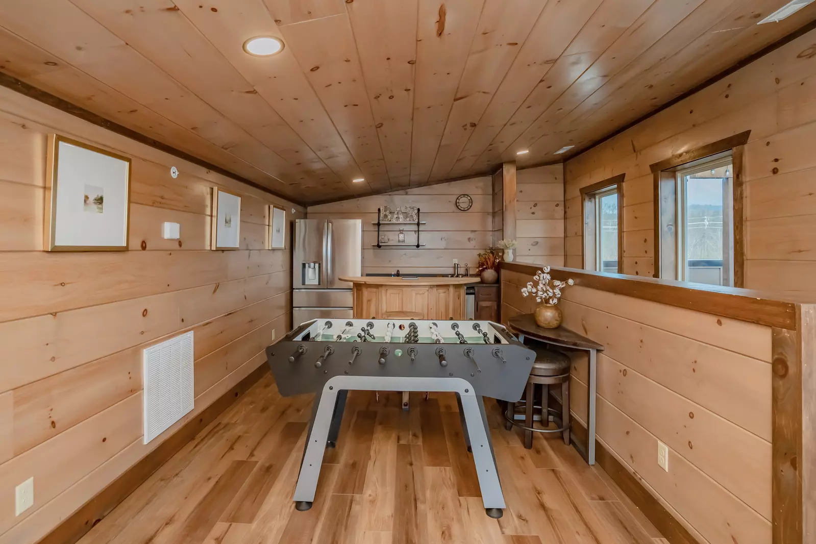 RoofTop Summit Lodge