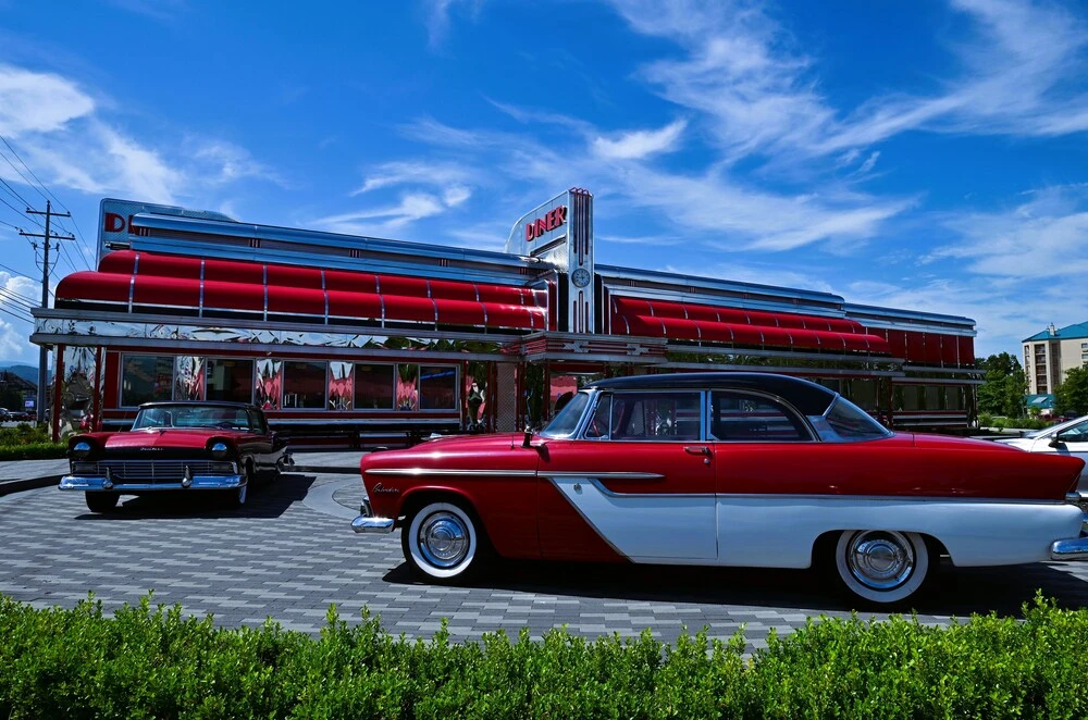 Sunliner Diner in Pigeon Forge TN
