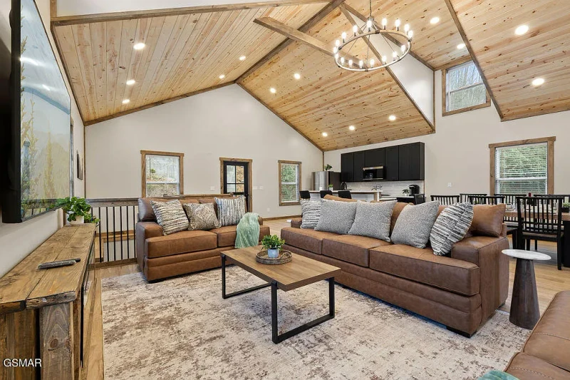 Legacy Lodge