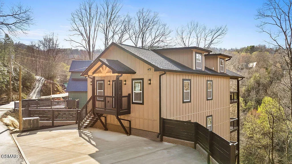 Legacy Lodge