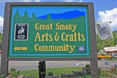 Great Smoky Arts & Crafts Community is one of the best things to do in Gatlinburg off the beaten path