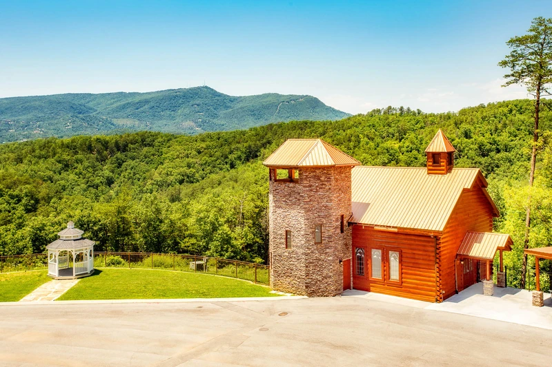 Amazing Adventure Lodge
