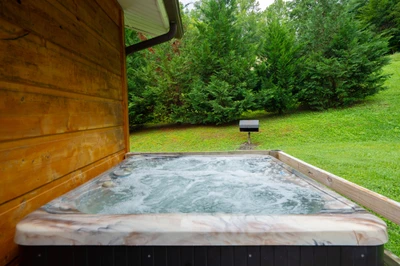 Quaint Cabin on Cosby Creek