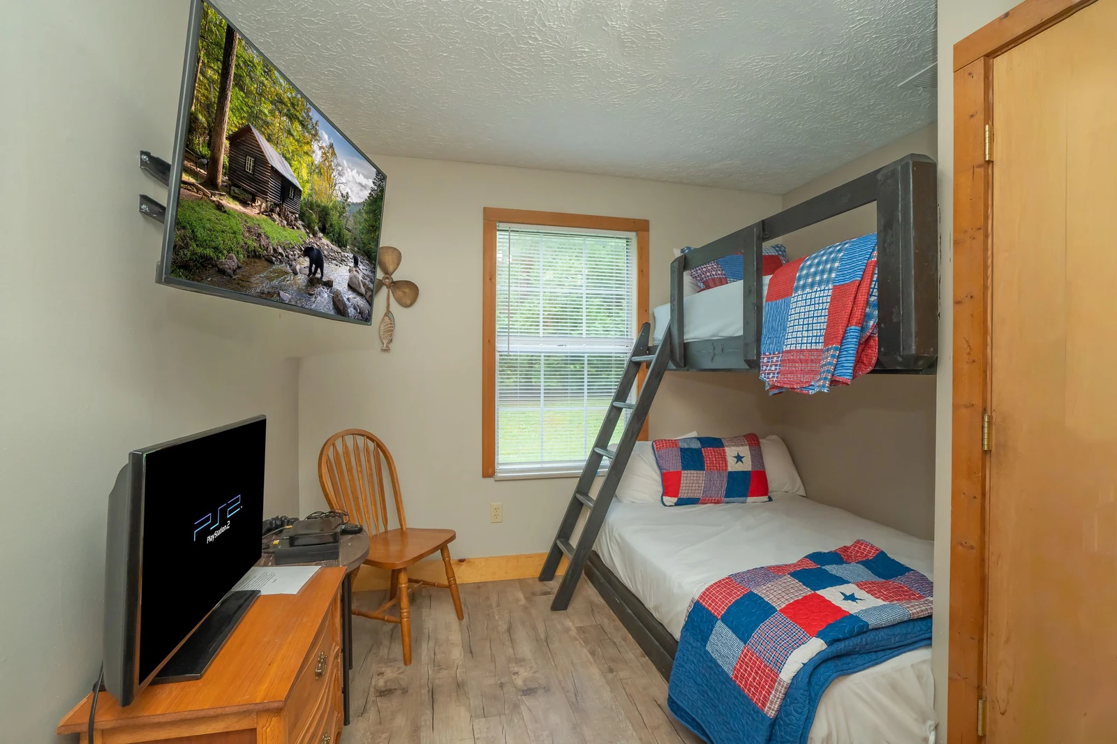 Quaint Cabin on Cosby Creek