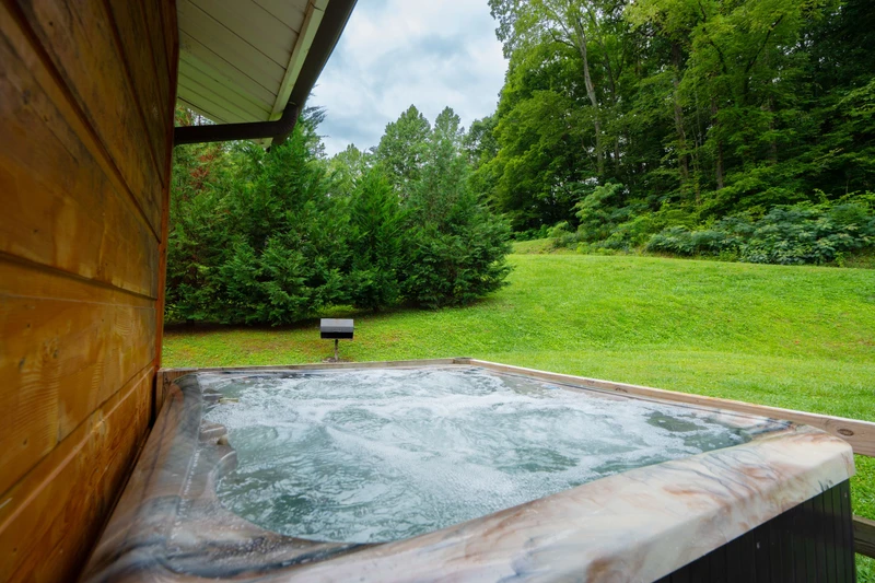 Quaint Cabin on Cosby Creek