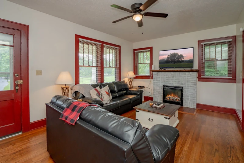 The Farmhouse at Foothills Farm