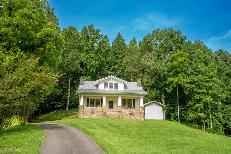 The Farmhouse at Foothills Farm