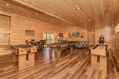 soaring eagle is a top Timber Tops cabin in Pigeon Forge