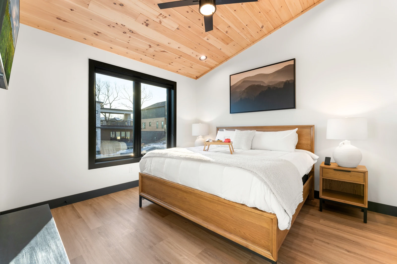 Wild Lodge