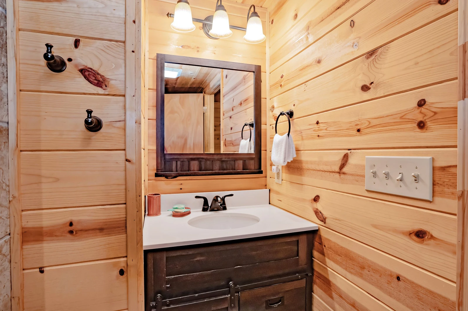 Dogwood Hideaway