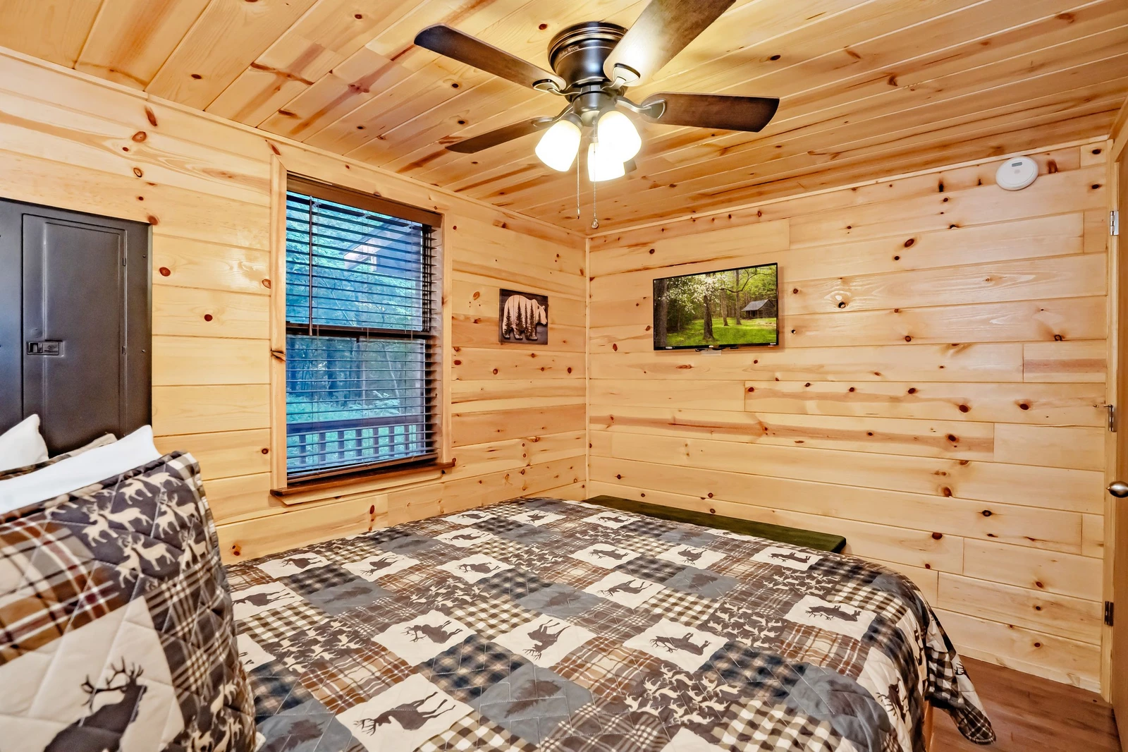 Dogwood Hideaway