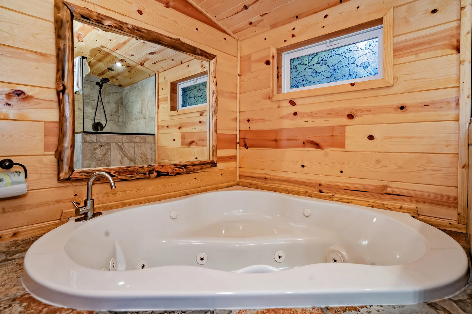 Dogwood Hideaway